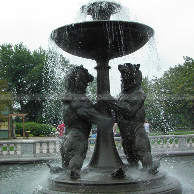 fontana giardino orso