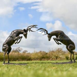 ornement de cerf en bronze