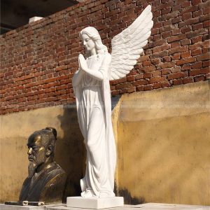 estátua de anjo orando para jardim