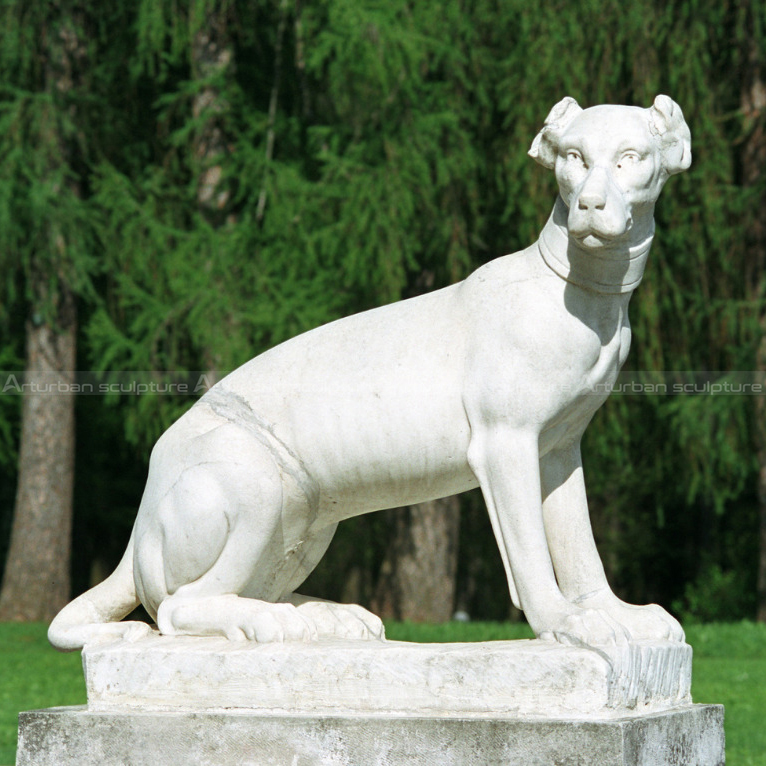 Marmor Hundestatue