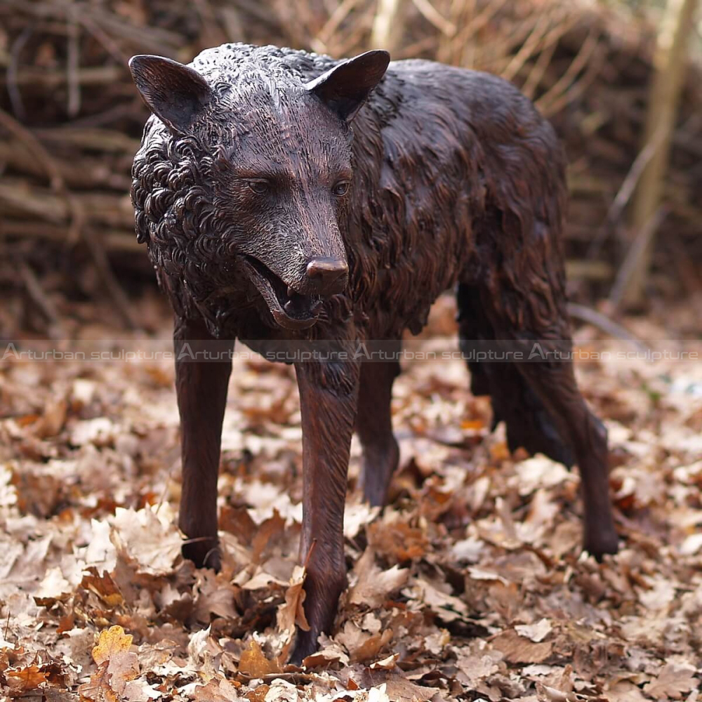 Wolf-Bronzeskulptur