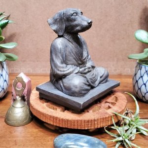 Statue de chien zen