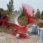 Abstrakte Phönix-Skulptur