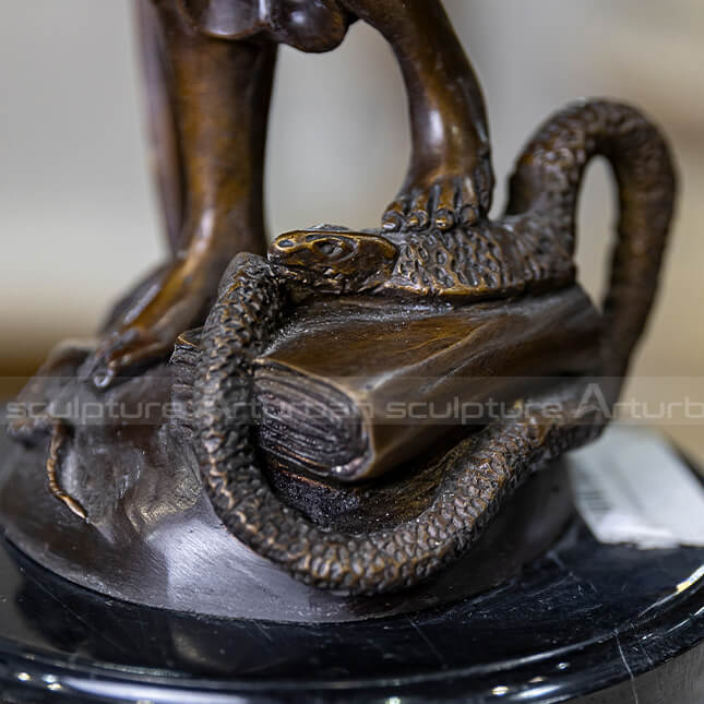 Freiheitsstatue mit Gerechtigkeitswaage