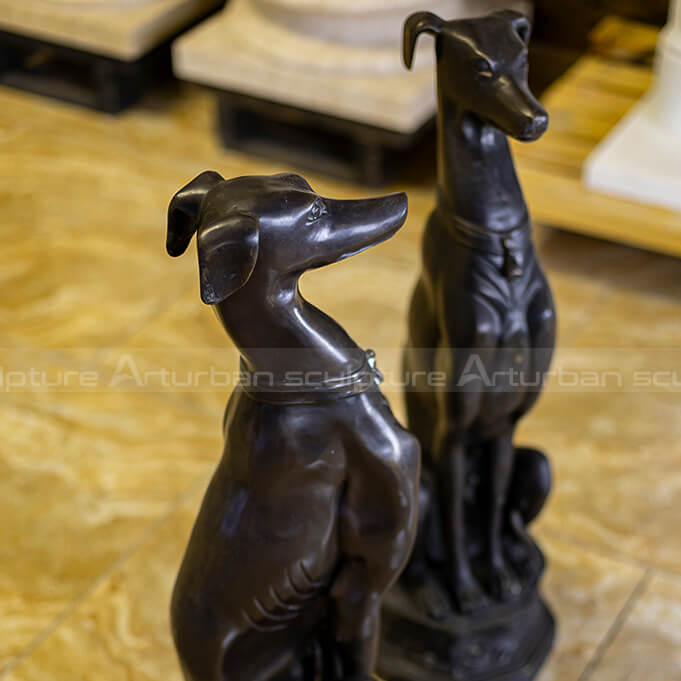Estatua de perro para puerta principal