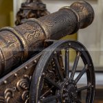 large cannon sculpture - Image 5