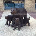 statue d’ours avec ourson - Image 6