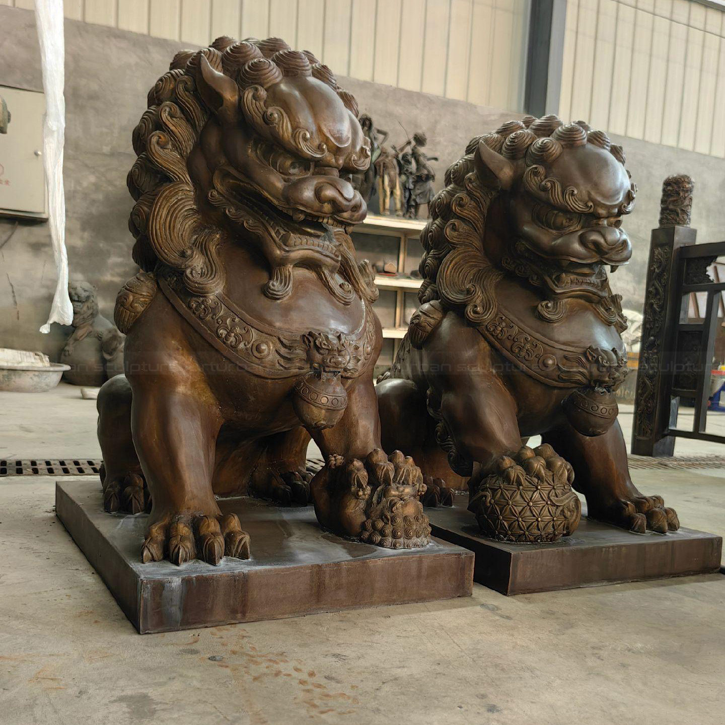 foo dog statue