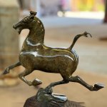 décor de statue de cheval