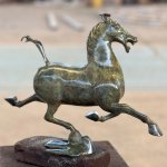 décor de statue de cheval