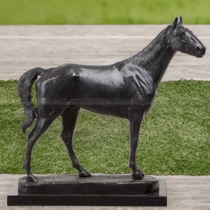 Sculpture de pur-sang en bronze