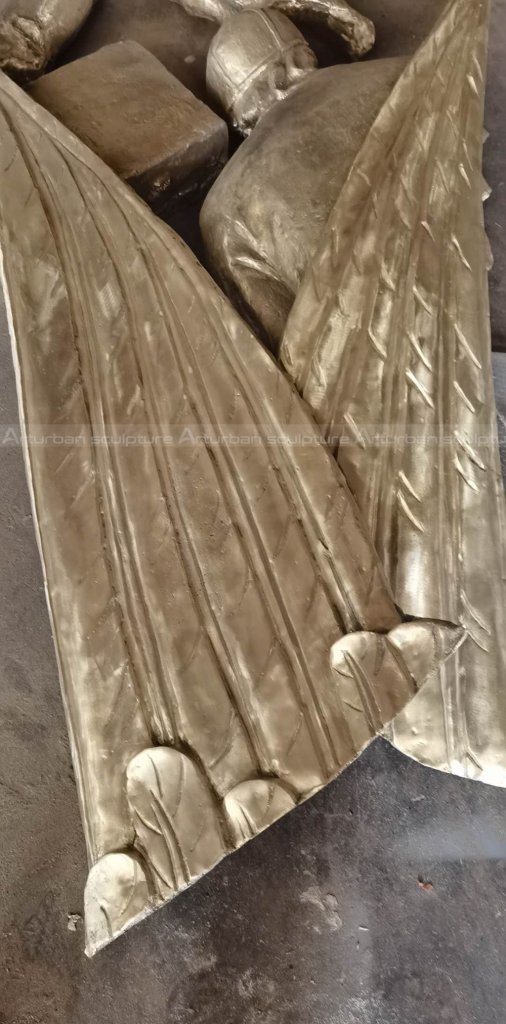 estátua de anjo em cemitério
