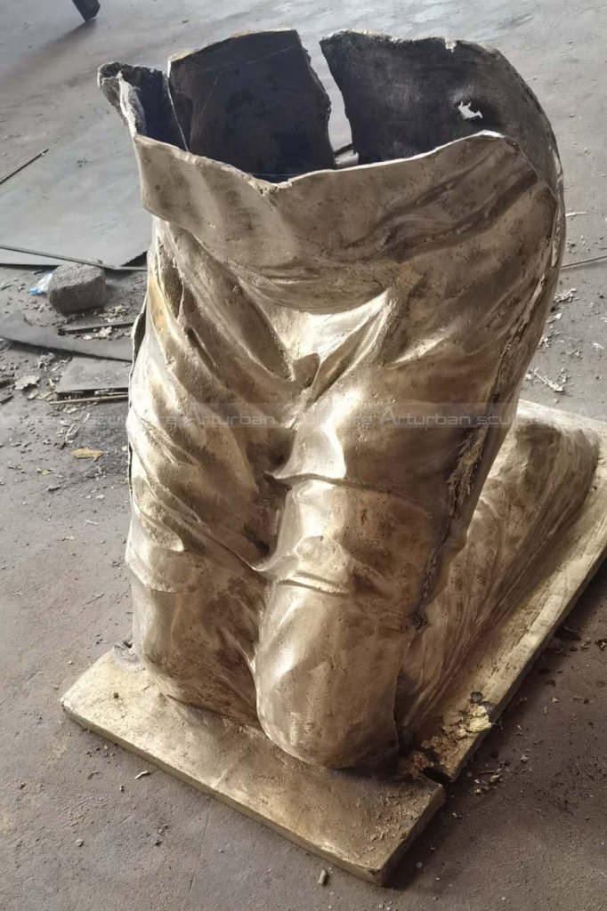 estátua de anjo em cemitério