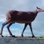 Bronze Rehstatue