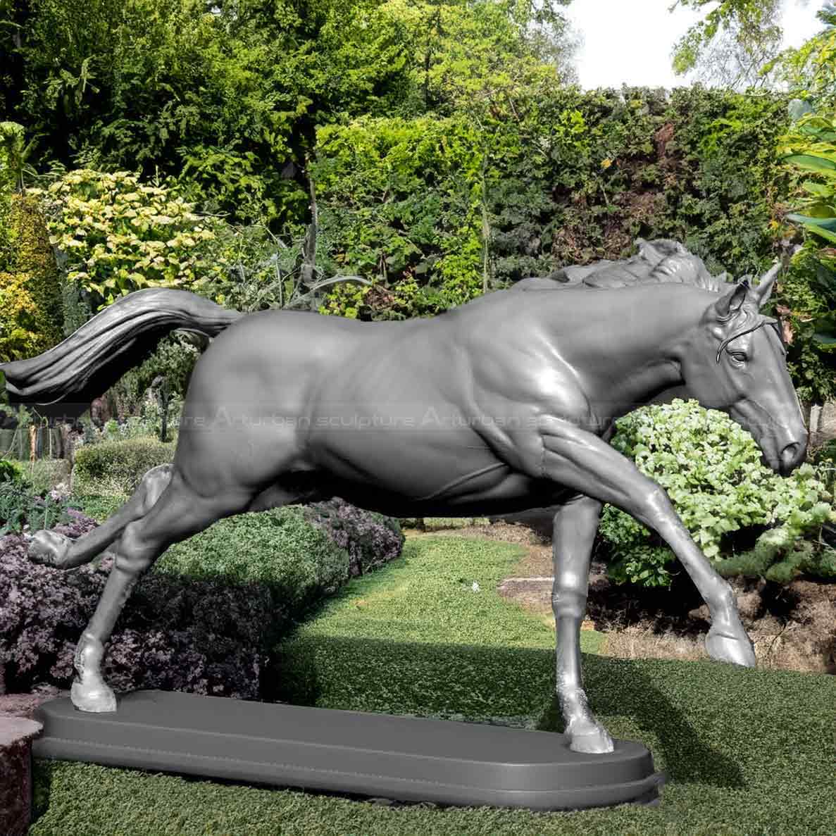 Estátua de Cavalo a Galope em Bronze
