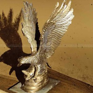 Adler-Skulptur Metall
