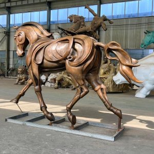 Moderne Pferdestatue