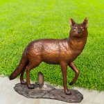 Sculpture de renard roux
