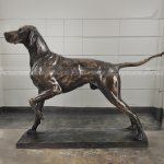 Escultura de Cão de Caça em Bronze