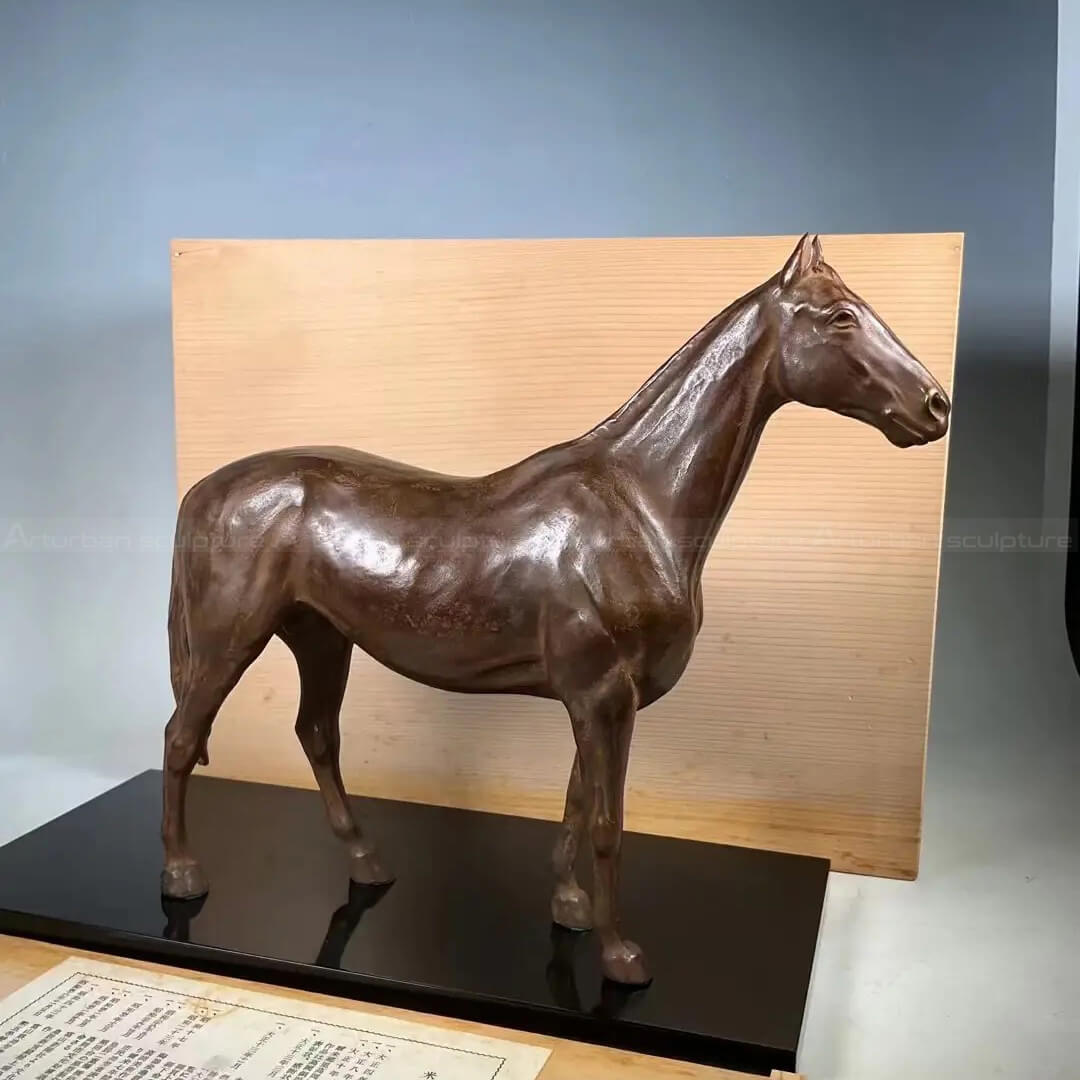 ornement de cheval en bronze