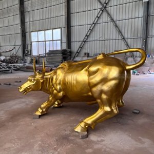 Statua del Toro d'Oro