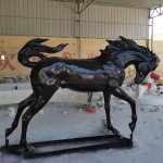 Estátua do Cavalo Preto