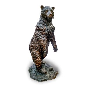 Scultura di orso in piedi