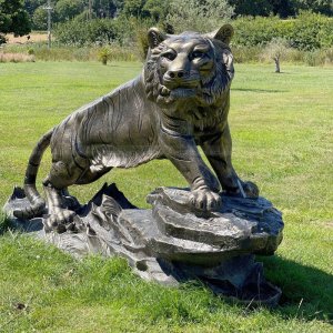 tiger statue groß