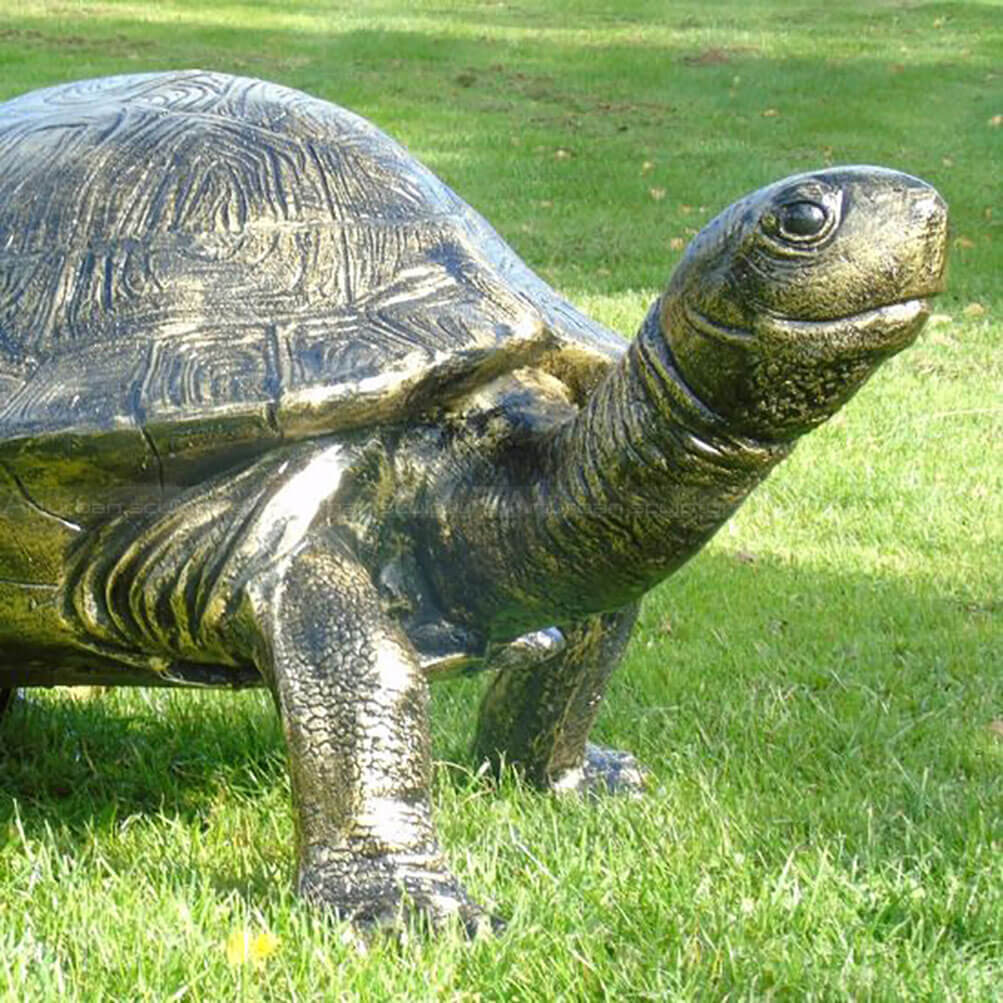 Statue de tortue géante