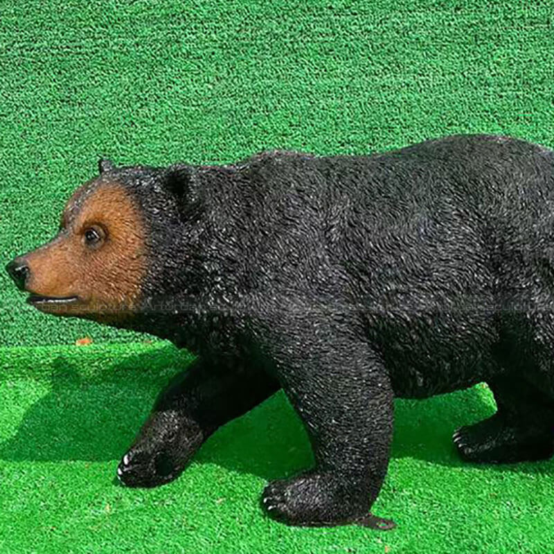 Statue d'ours noir grandeur nature