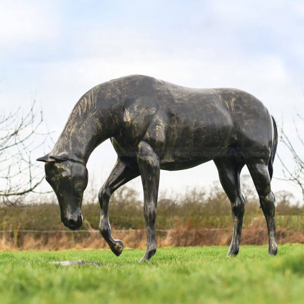 Westliche Pferdestatue