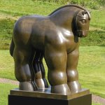 Escultura de Caballo Gordo