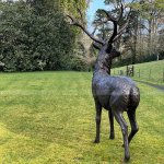 Statue de cerf grandeur nature