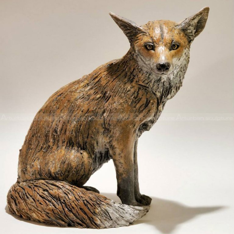 Statue de Renard Rouge