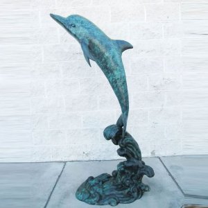 Delfinbrunnen zum Verkauf