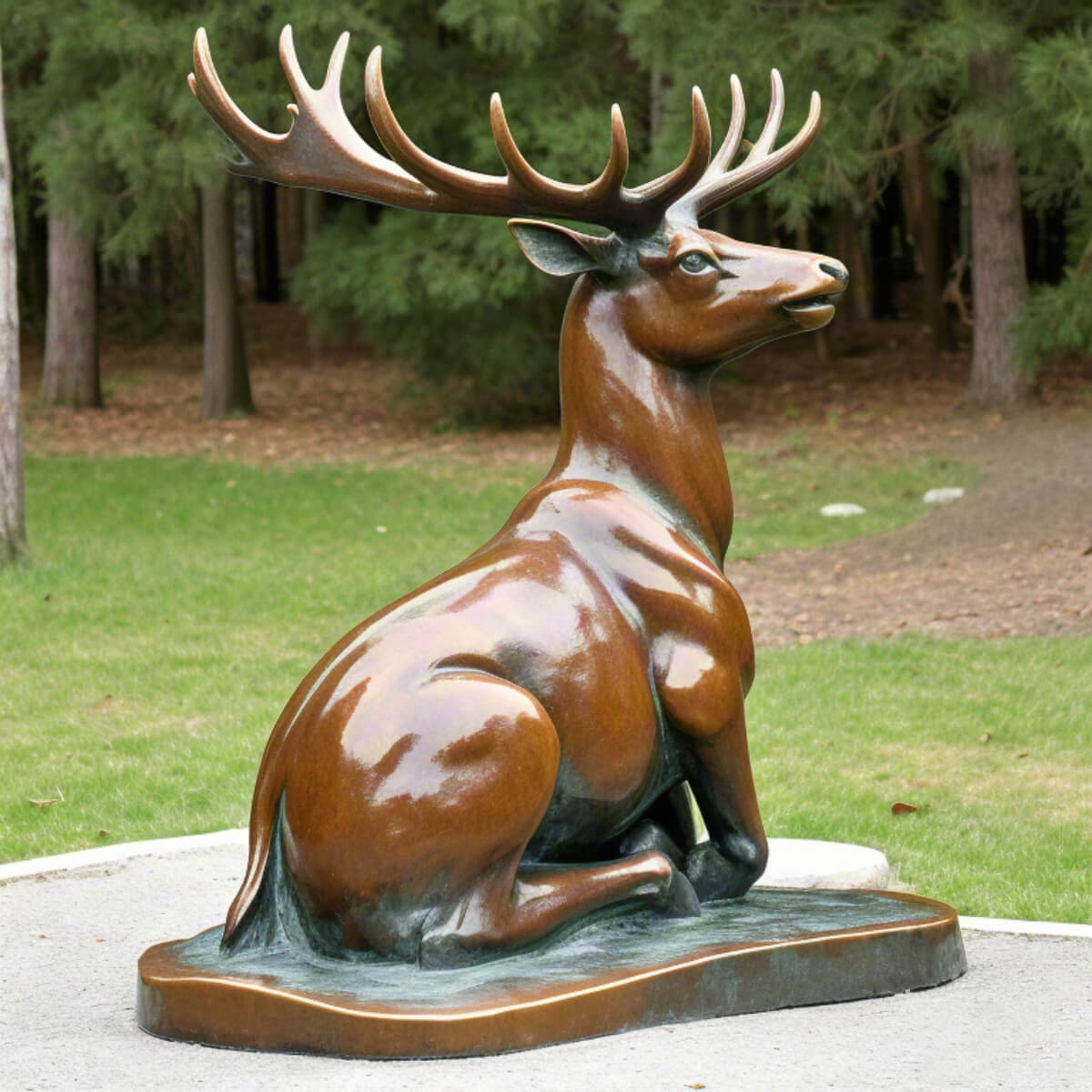 Statue de Cerf Allongé