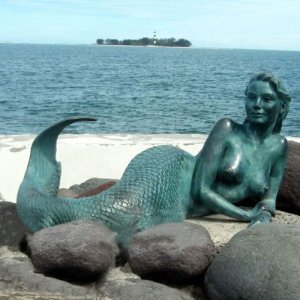 Statue de sirène pour jardin