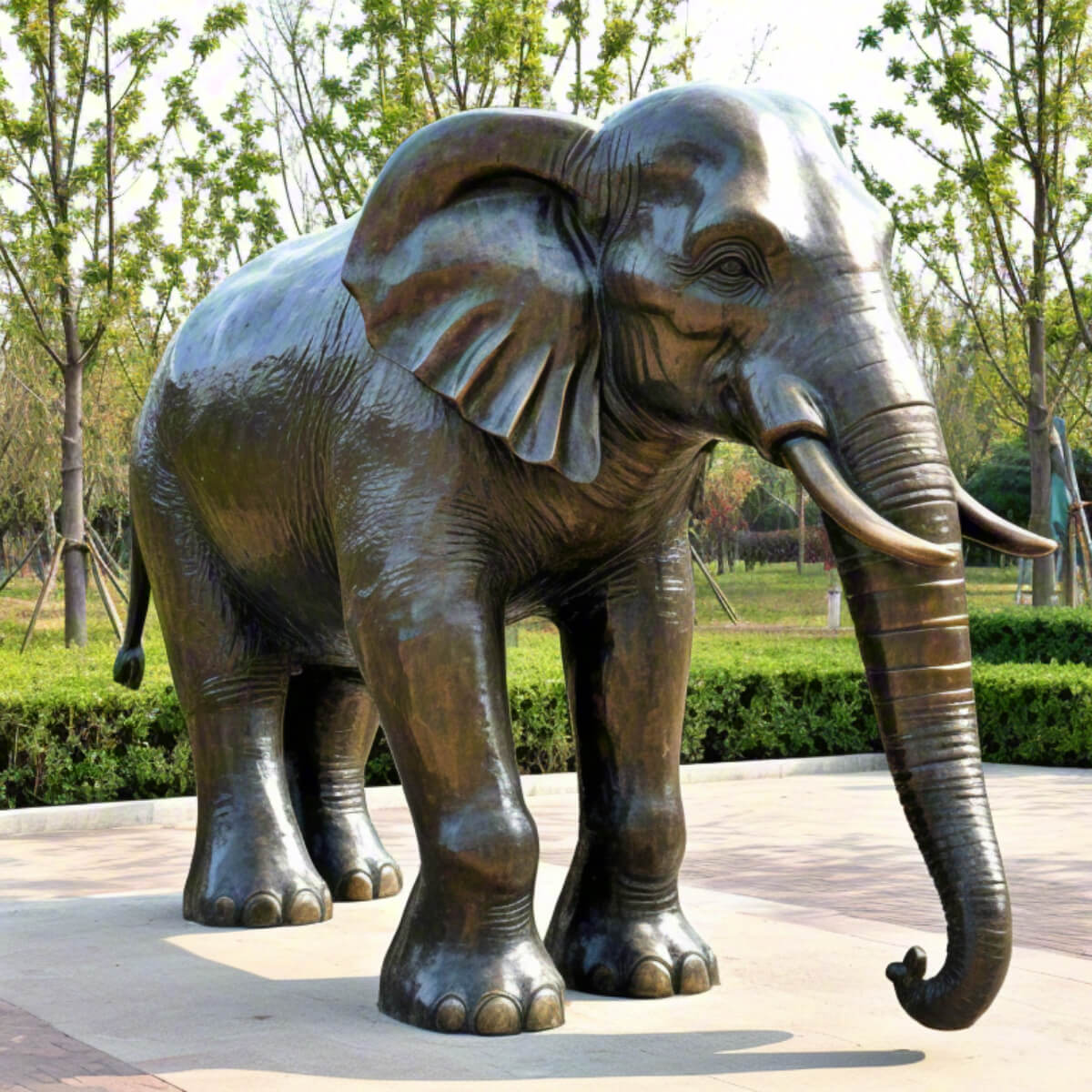 Außenskulptur Elefant