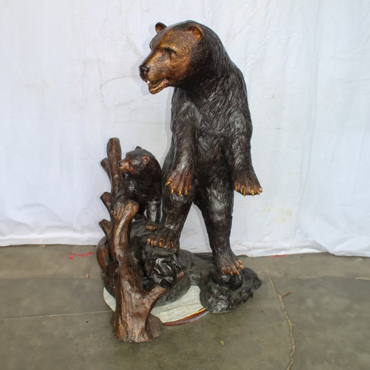 Statues de Cour Ours