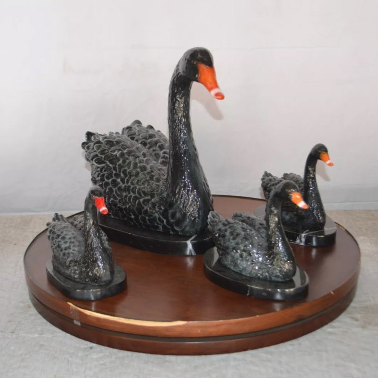 Scultura di Cigno Nero
