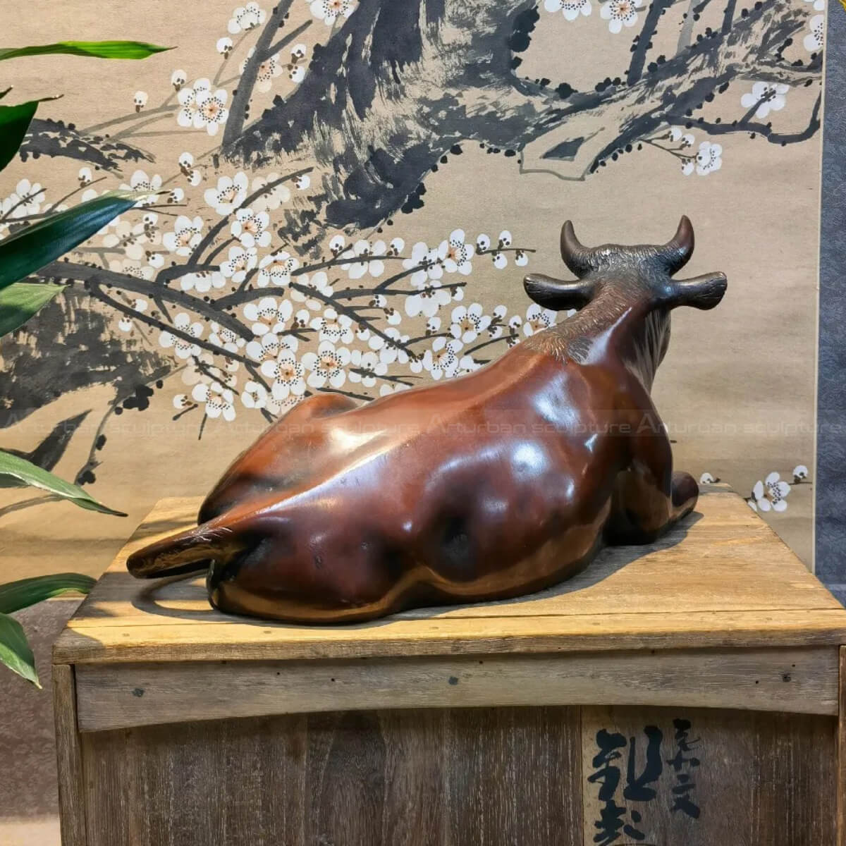 Bronze Cattle lying Sculpture back view