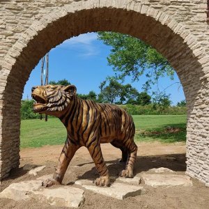 Estatueta de Tigre de Bengala em bronze em tamanho natural