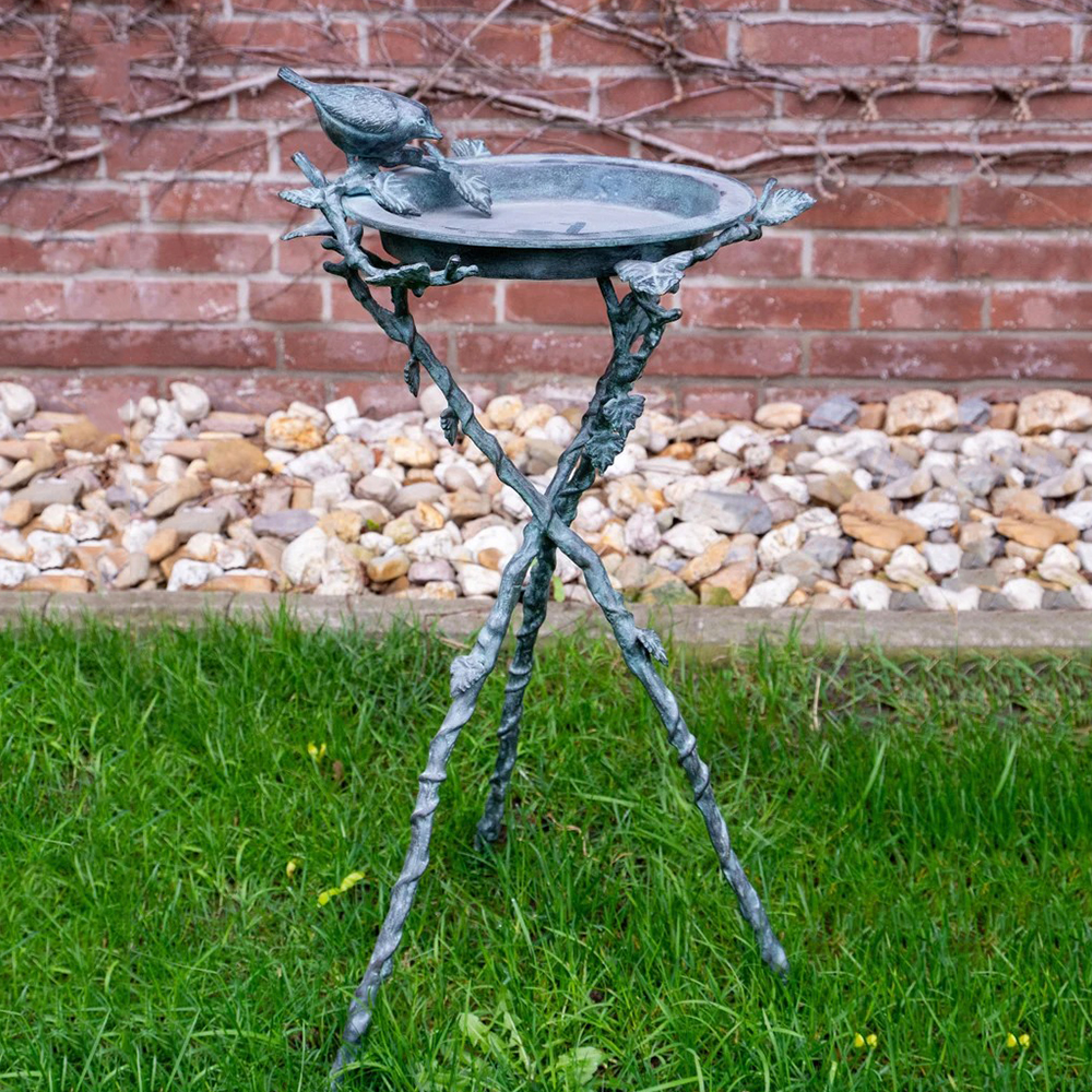 Bronze-Vogelbrunnen zum Verkauf mit trinkendem Vogel