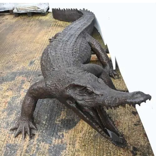 Bronze-Krokodil-Statue aus Bronze mit offenem Maul