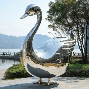 Zeitgenössische Schwanenskulptur aus Edelstahl