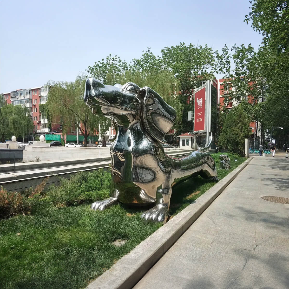 Stainless Steel Dog Statue featuring a cartoon-style dachshund with a mirror-polished surface