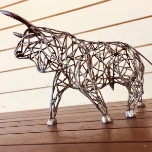 Drahtstier-Skulptur aus Edelstahl