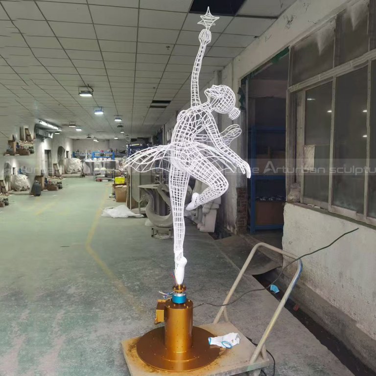 Sculpture de Ballerine en Fil de Fer Acier Inoxydable