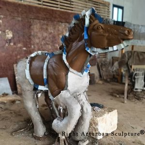 4 Plaster mold making for horse statue
