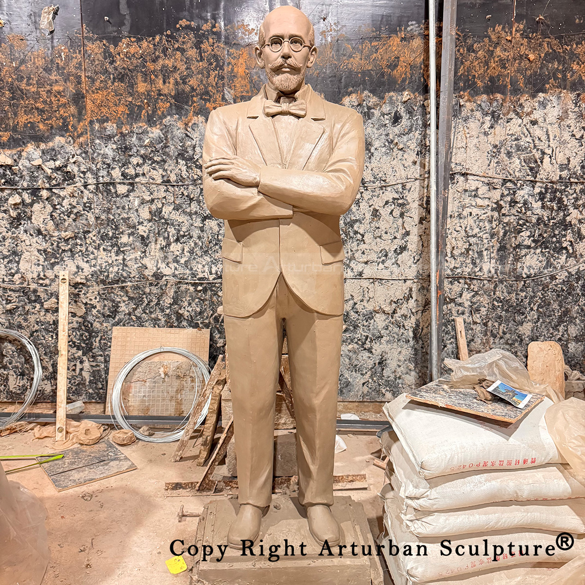5 Clay Model of Eleftherios Venizelos front view